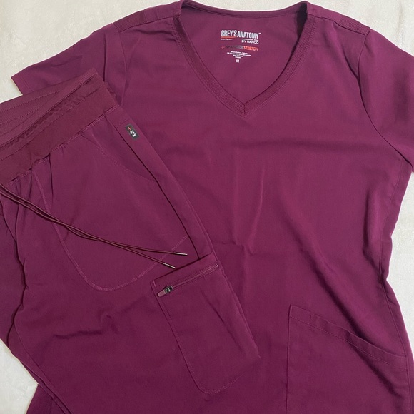 Women’s Scrubs - Wine Red Color - Picture 1 of 3